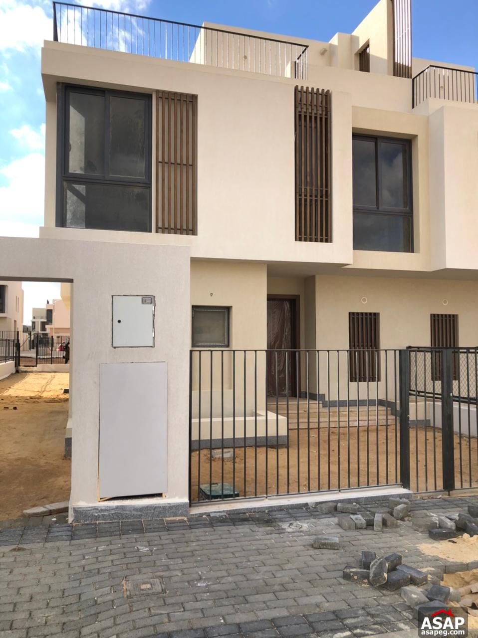 Twin House for Sale in Sodic East