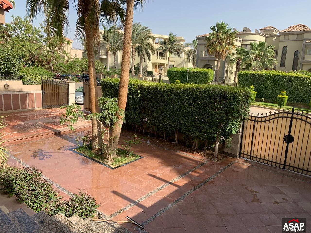 Villa with Golf View for Sale in Mirage Compound Villa with Golf View for Sale in Mirage Compound