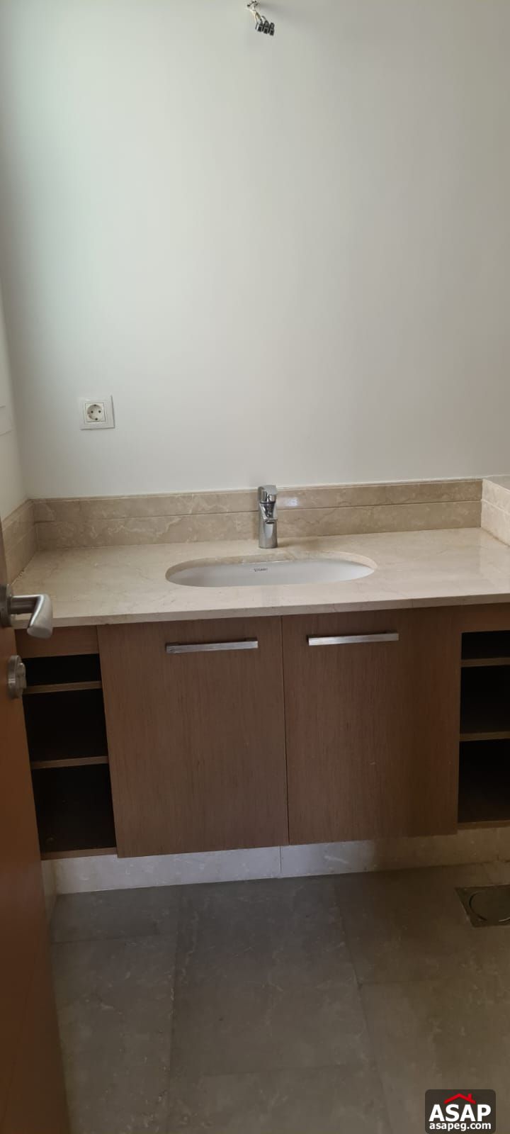 Apartment with Pool View for Rent in Mivida Apartment with Pool View for Rent in Mivida