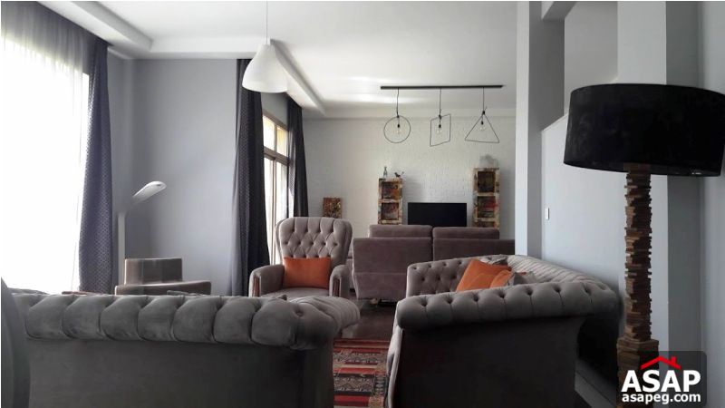 Furnished Villa with Garden for Rent in Allegria