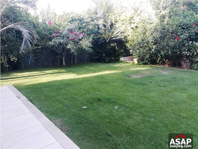 Villa with Garden for Sale in Lake View Villa with Garden for Sale in Lake View