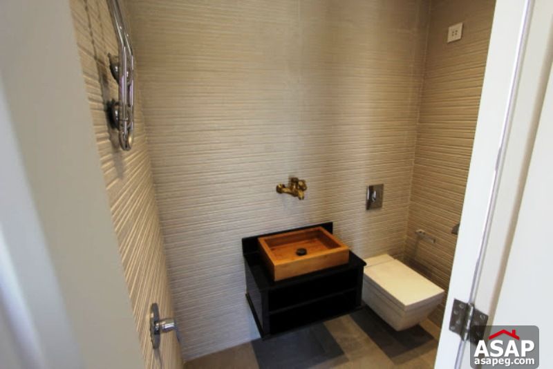 Furnished Villa with Garden for Rent in Allegria