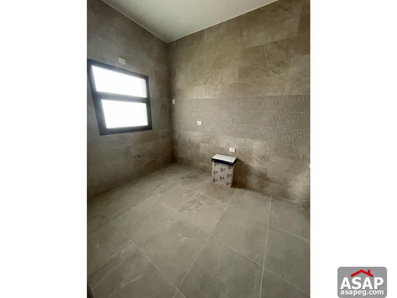 Ground Floor for Sale in Fifth Square Ground Floor for Sale in Fifth Square