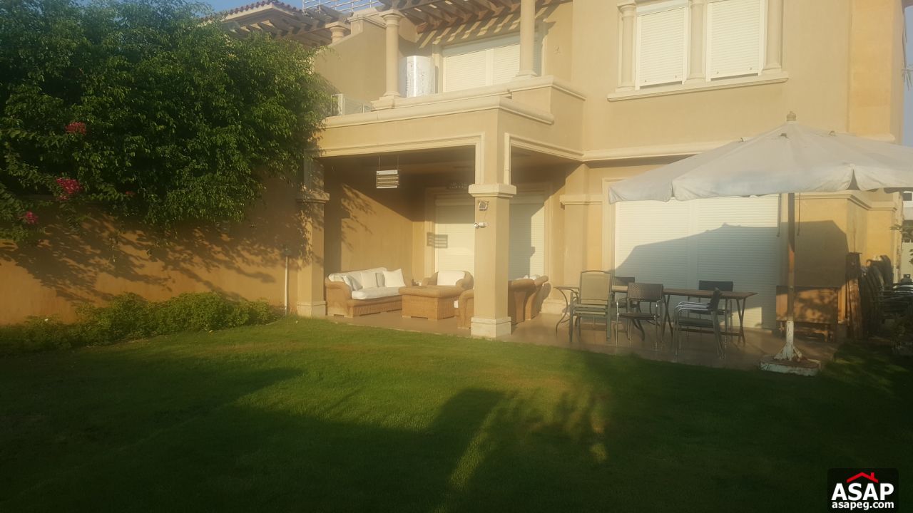 Villa for Rent in Meadows Park