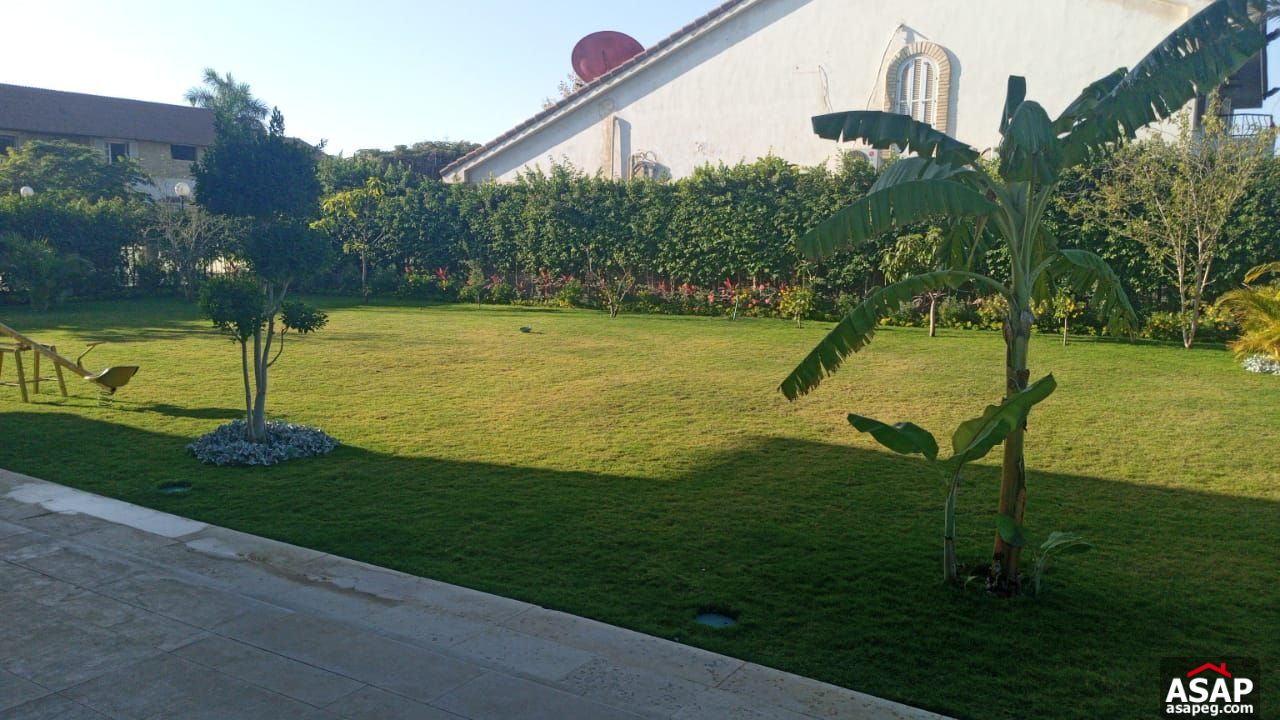 Villa with Swimming Pool for Rent in El Rabwa Compound