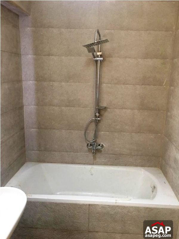 Duplex with Garden for Rent in Eastown Sodic