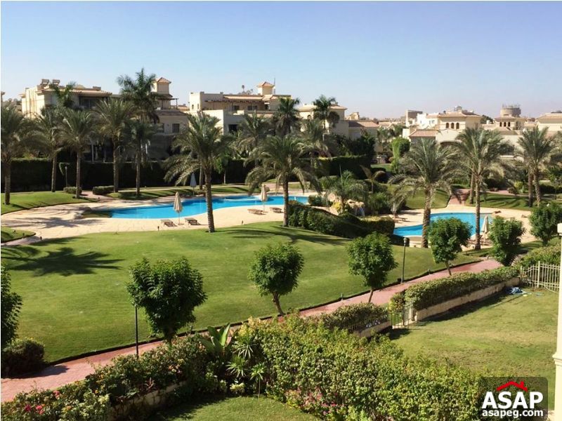 Twin House with Pool View in Patio for rent