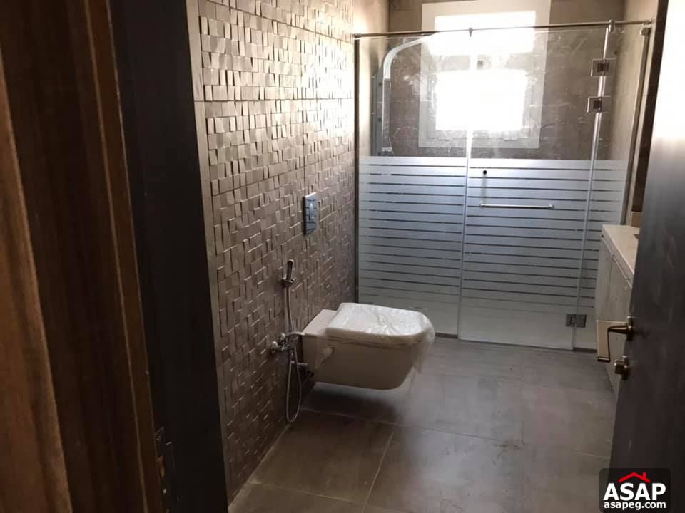 Twin House for Rent in Mivida Emaar