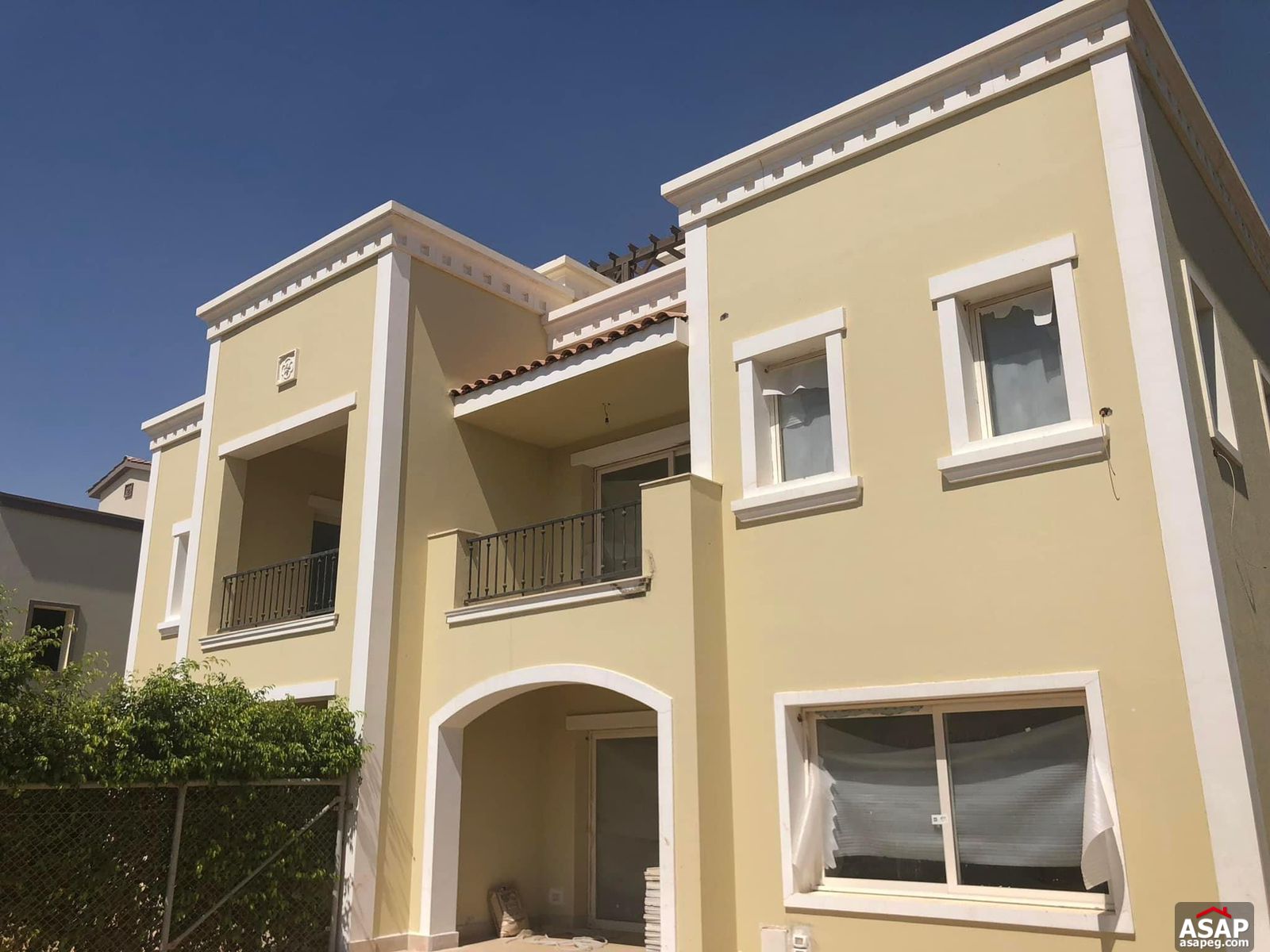 Twin House for Rent in Mivida Emaar