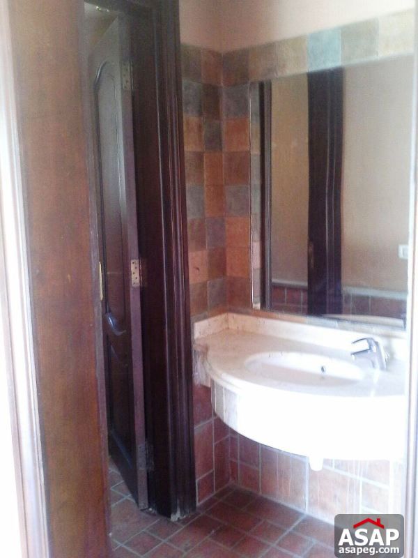 Villa for Sale in Lake View Villa for Sale in Lake View