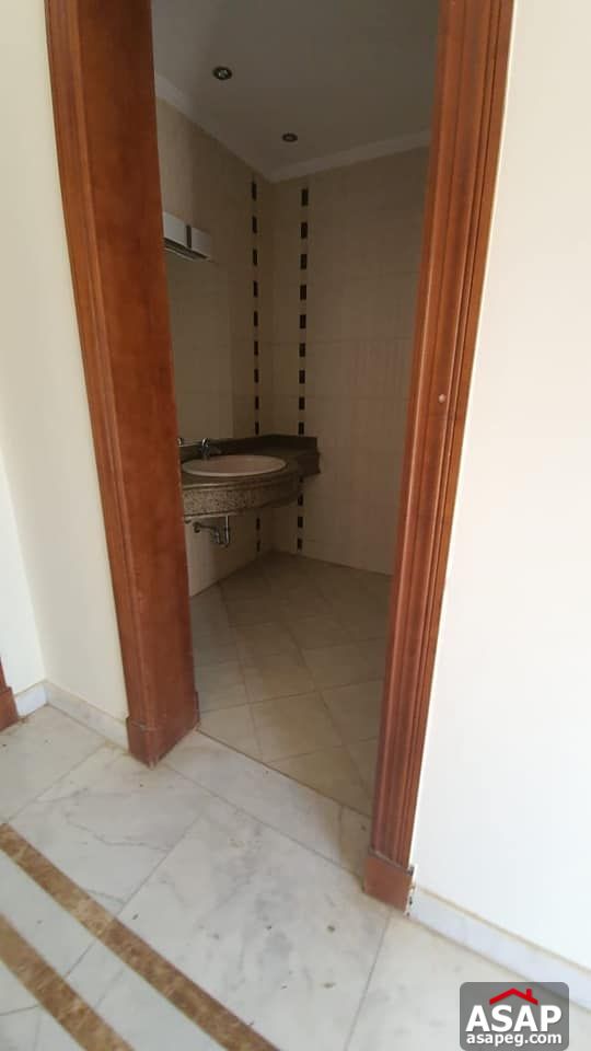 Villa for Rent in New Cairo compounds - Mountain View 1