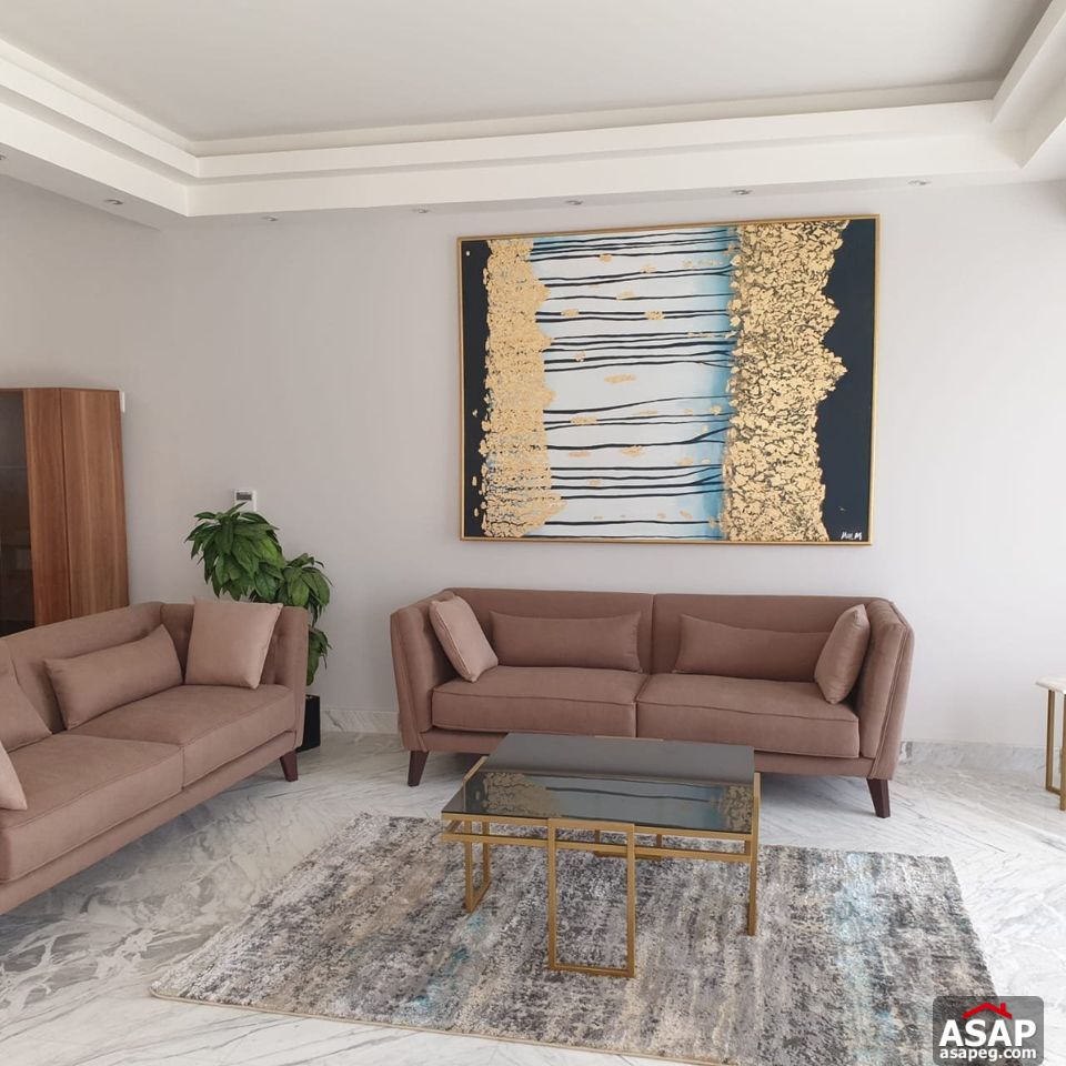 Villa with Pool for Rent in Hyde Park Villa with Pool for Rent in Hyde Park