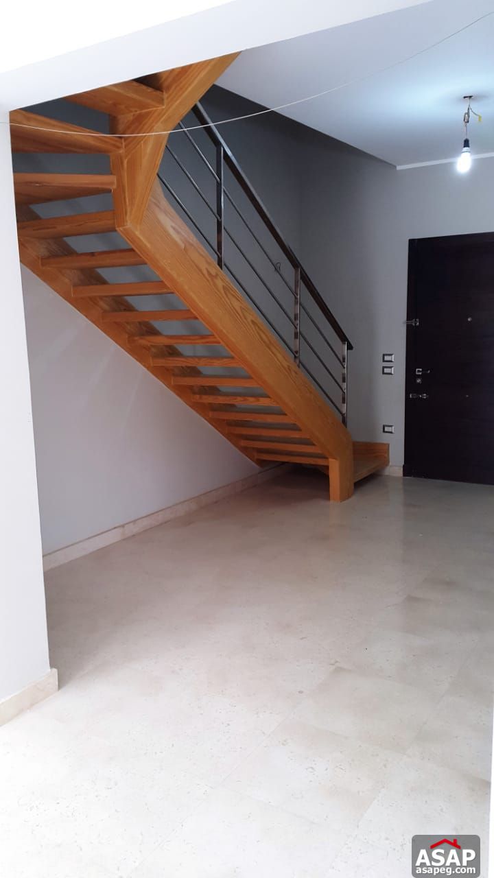 Duplex for Rent in Village Gate Palm Hills