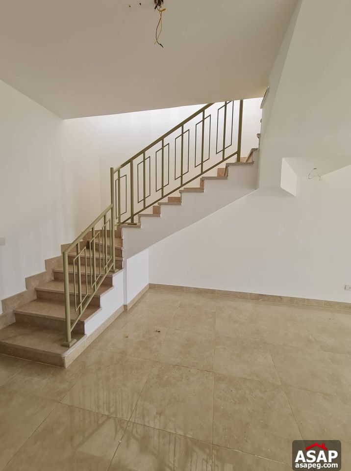 Penthouse for Rent in Fifth Square Compound