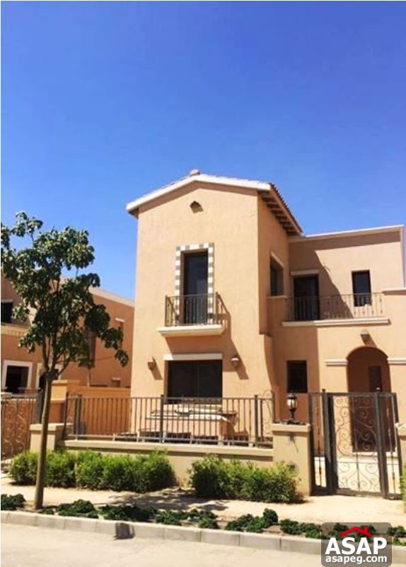 Ultra Modern Villa with Private Garden in New Cairo