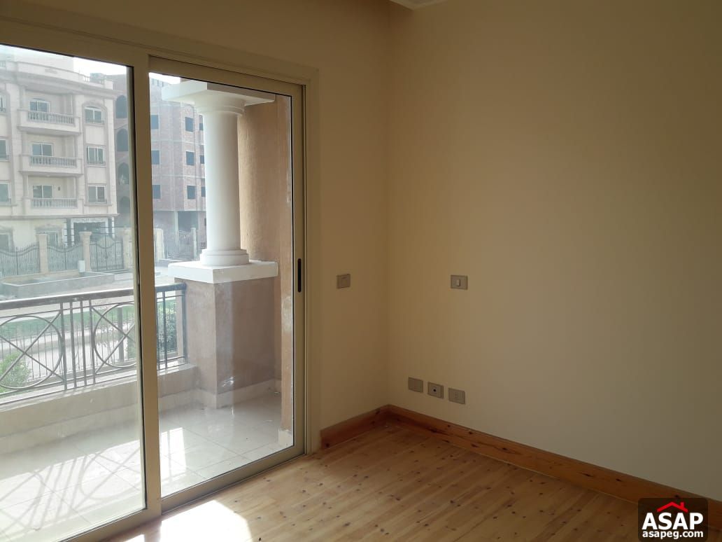 Twin Villa for rent in Mena Residence New Cairo