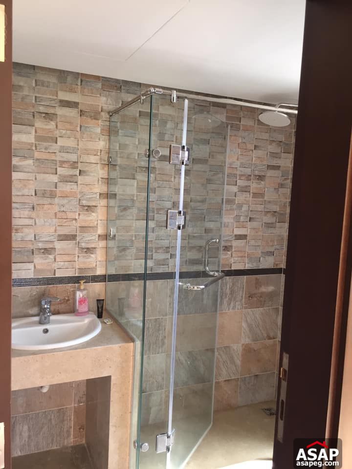 Duplex for Rent in Beverly Hills - Sheikh Zayed