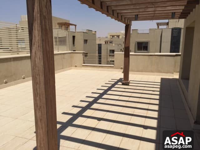 Penthouse for Sale in the Village Palm Hills Penthouse for Sale in the Village Palm Hills