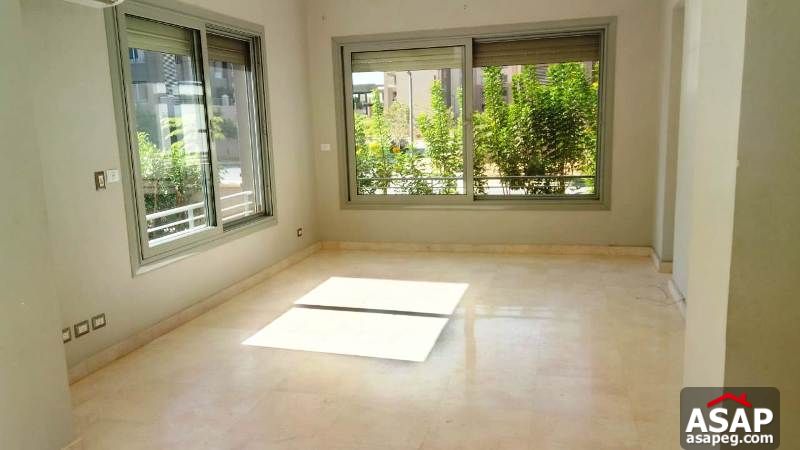Duplex with Garden for Rent in Village Gate
