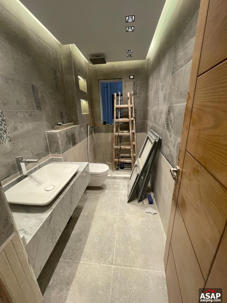 Ground Floor for Rent in Eastown