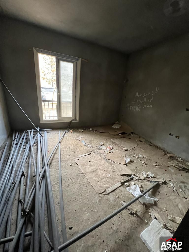 Ground Floor for Sale in Stone Residence