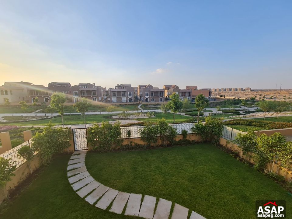 Stand Alone for Rent in Hyde Park