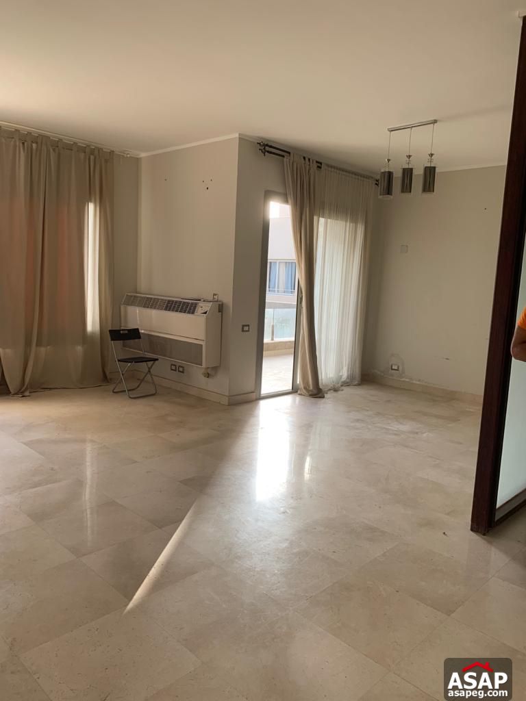 Apartment for Sale in Village Gate Compound Apartment for Sale in Village Gate Compound