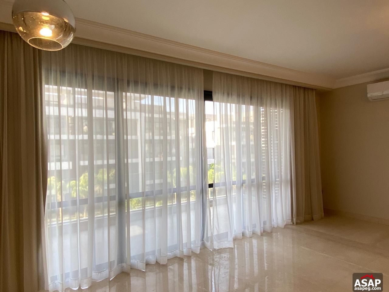 Apartment with Lake View for Rent in Patio 7 Apartment with Lake View for Rent in Patio 7