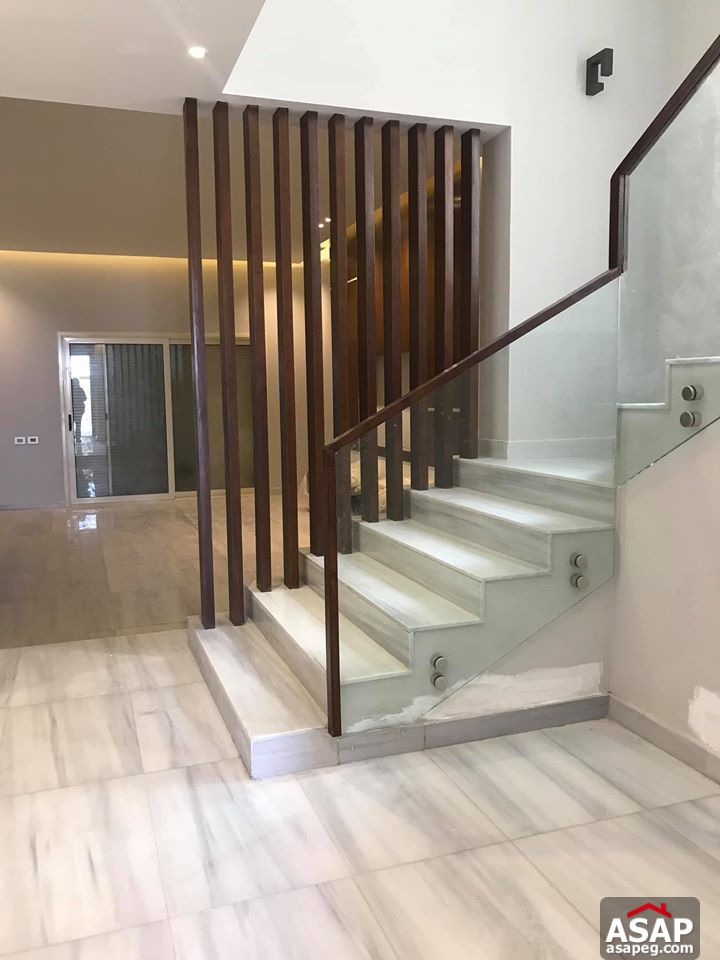 Twin House with Golf View in Palm Hills - 6 October