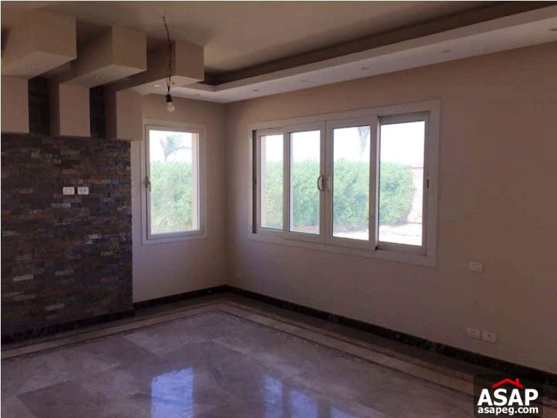 Ultra Modern Villa with Private Garden in New Cairo