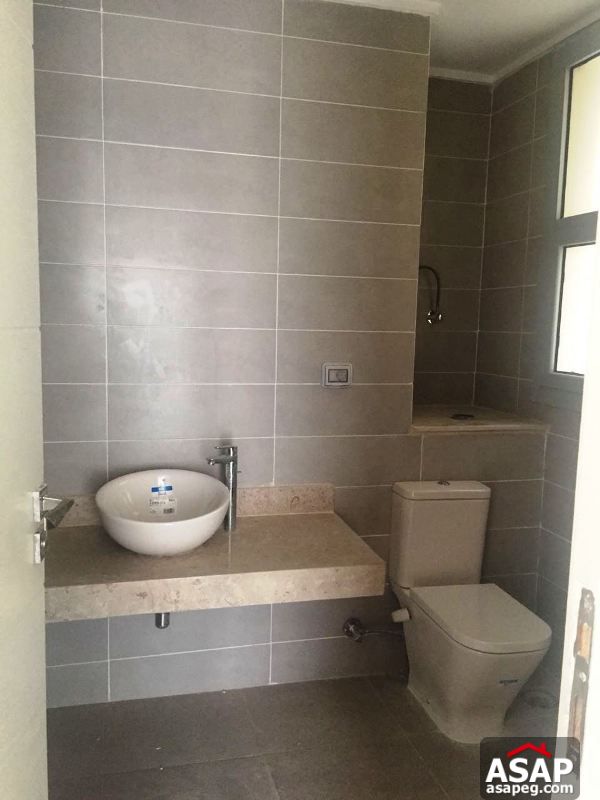 Penthouse for Rent in Village Gate