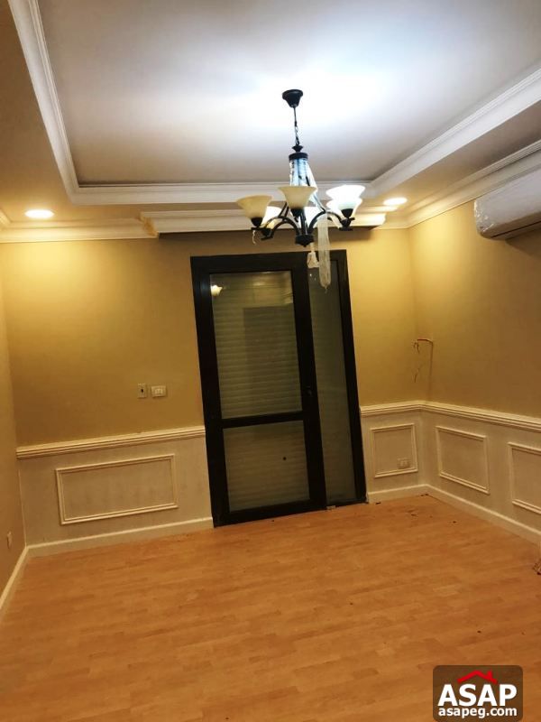 Apartment with Garden for Rent in Eastown Apartment with Garden for Rent in Eastown