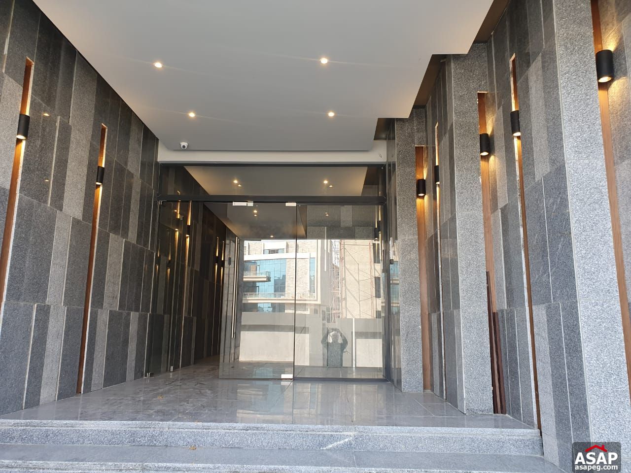 Apartment with Lake View in El Patio - New Cairo