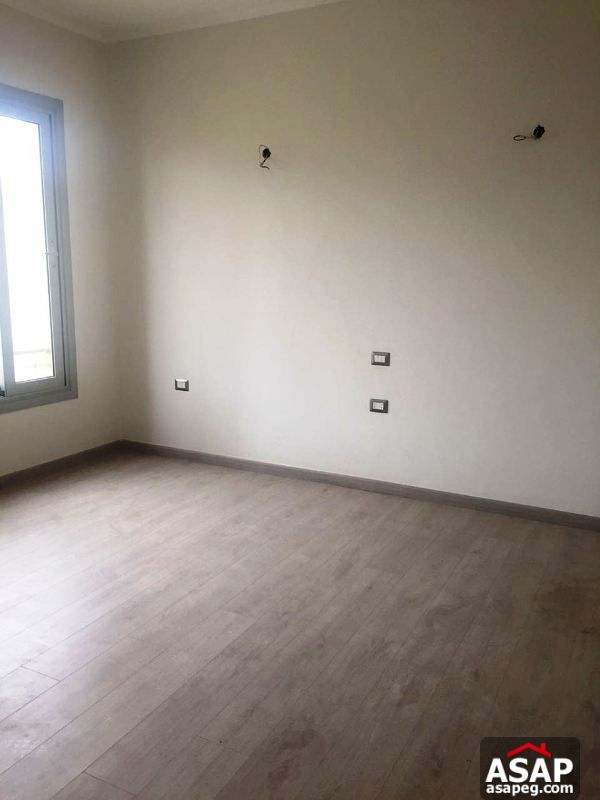 Penthouse for Rent in Village Gate
