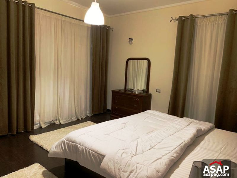 Furnished Studio in the Village Palm Hills