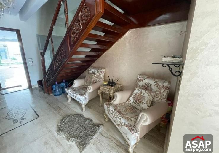 Duplex with Garden for Sale in Village Gate