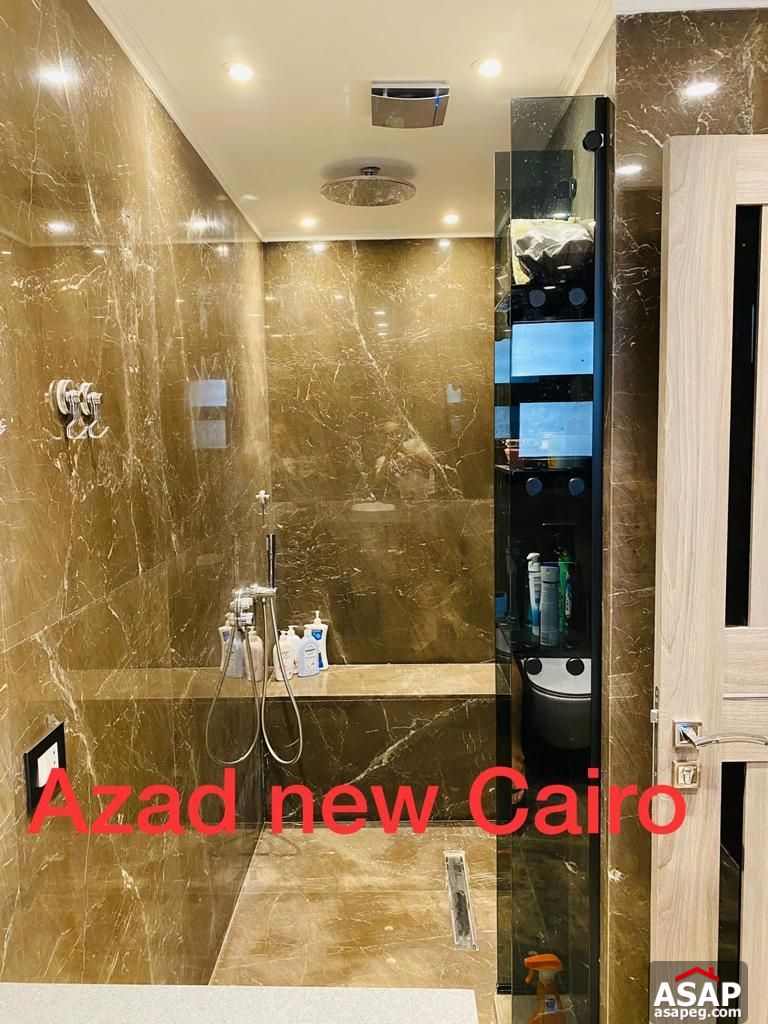 Apartment for Sale in Azad Compound