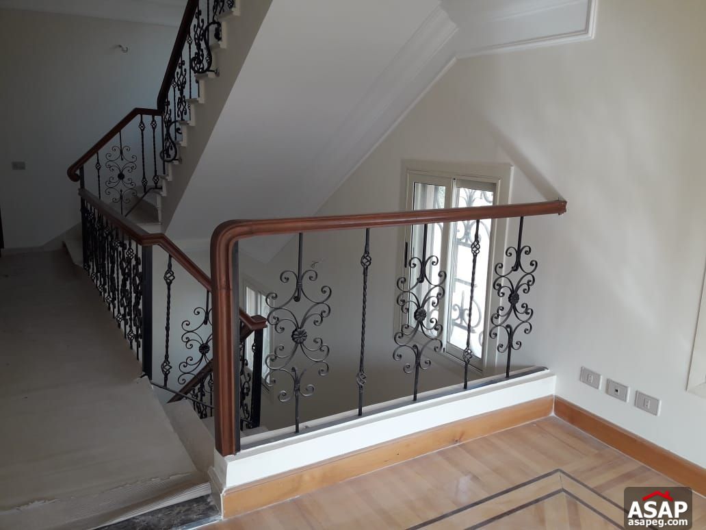 Twin Villa for rent in Mena Residence New Cairo