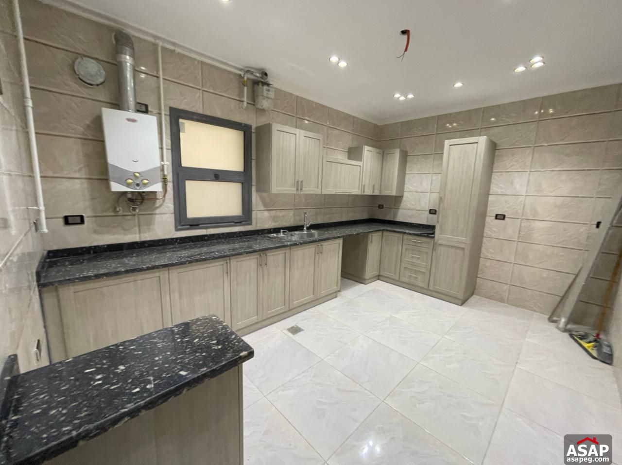 Semi Furnished Apartment for Rent in Eastown