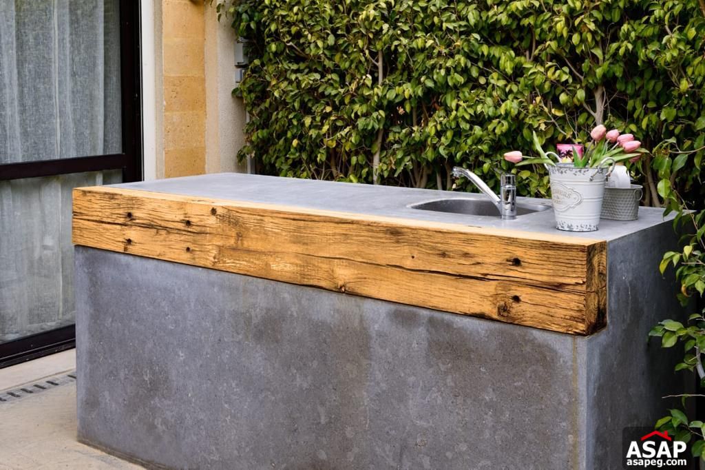 Duplex with Garden for Rent Eastown Duplex with Garden for Rent Eastown