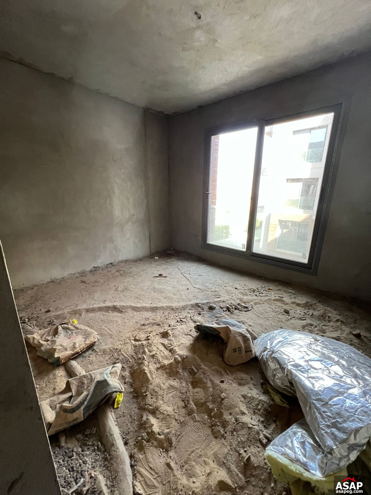 Apartment for Sale in Silver Palm Compound