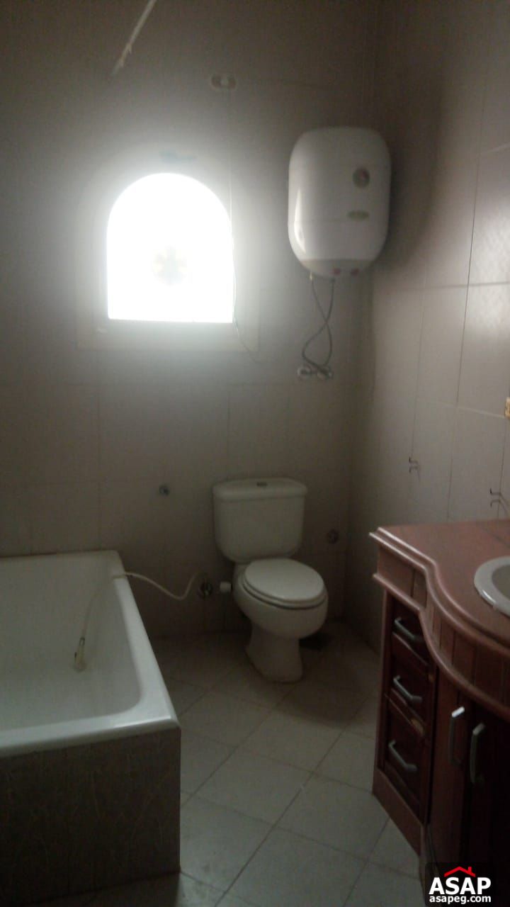 Apartment with Garden View for Rent in West Golf