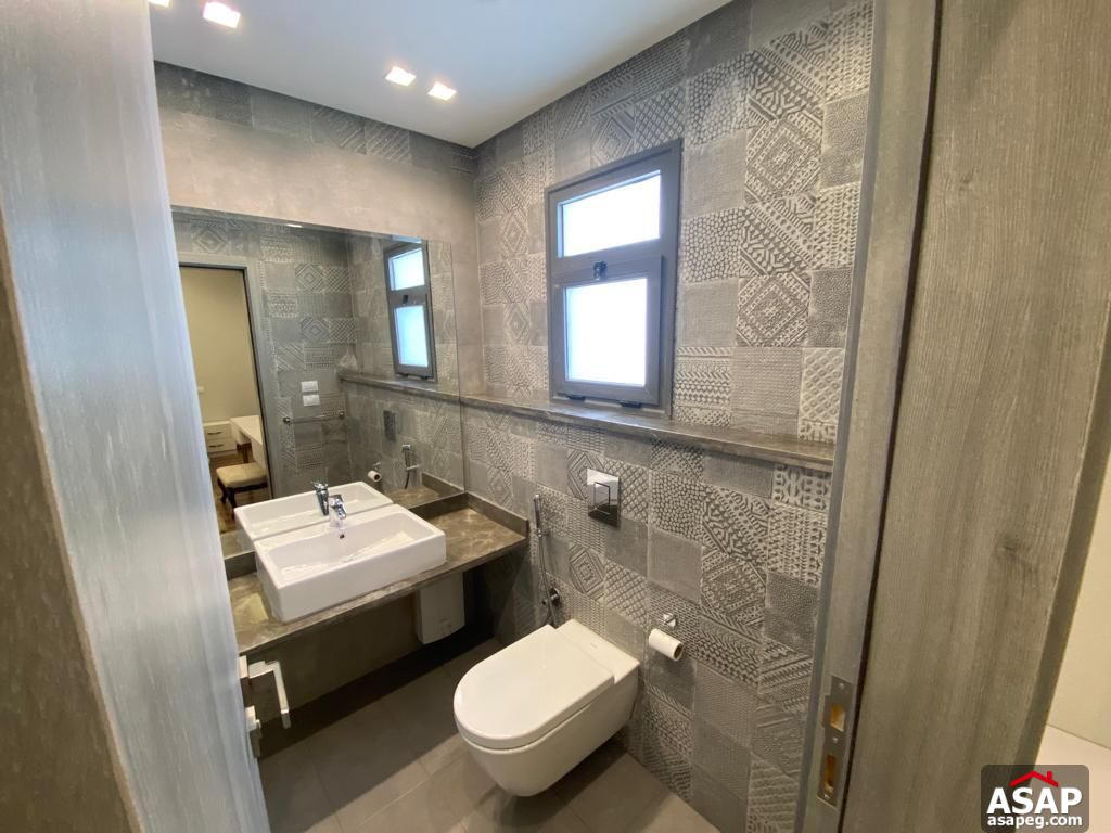 Furnished Apartment for Rent in Eastown Furnished Apartment for Rent in Eastown