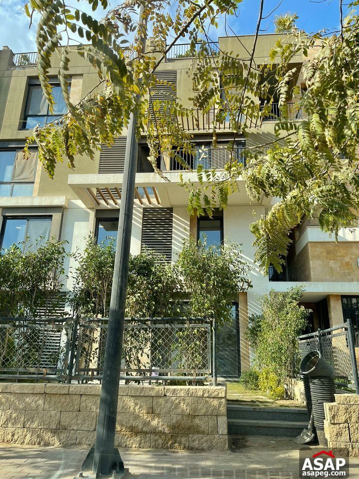 Duplex with Garden for Rent in Westown