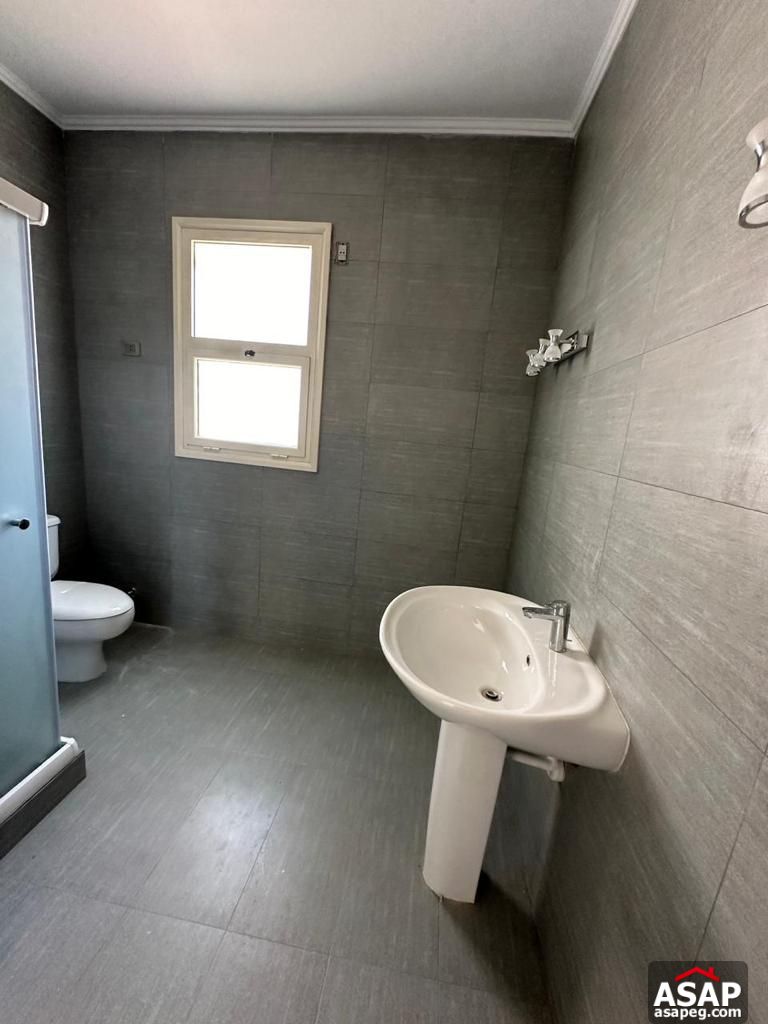 Villa for Rent in Royal Maxim Compound Villa for Rent in Royal Maxim Compound