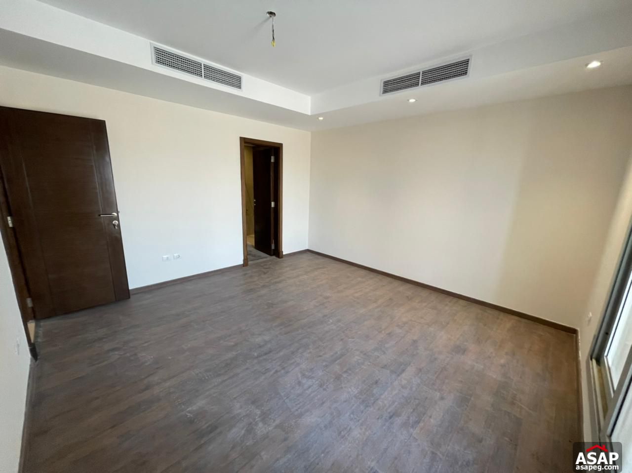 Apartment for Rent in CFC