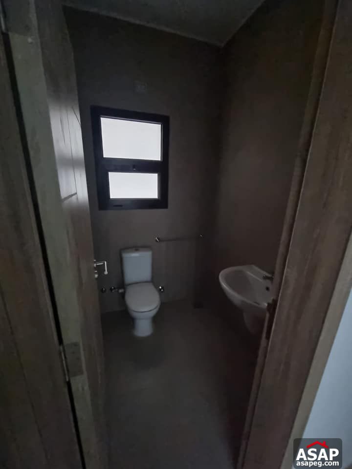 Nice Apartment with Landscape View for Rent in Fifth Square Nice Apartment with Landscape View for Rent in Fifth Square