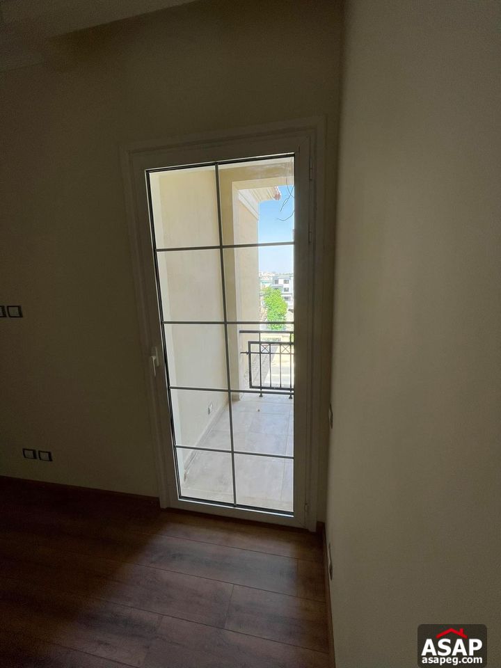 Apartment for Rent in Regent's Park Compound Apartment for Rent in Regent's Park Compound