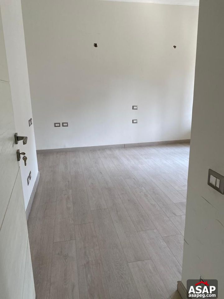 Apartment for Rent in Village Gate Apartment for Rent in Village Gate