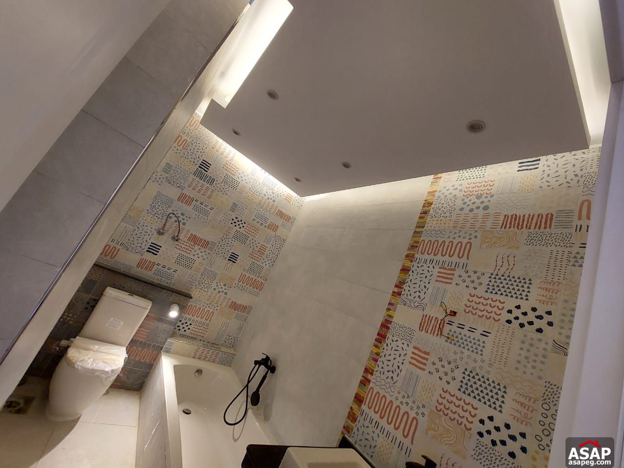 Studio for Sale in Hyde Park Compound Studio for Sale in Hyde Park Compound